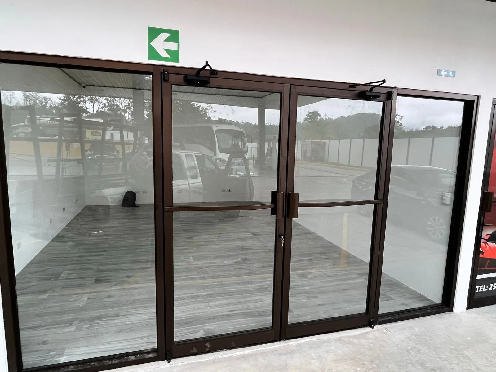 Fachada puerta lujo