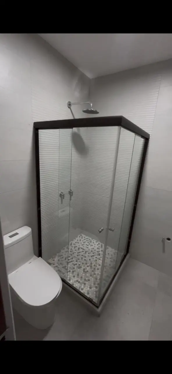 Puerta oceano en escuadra